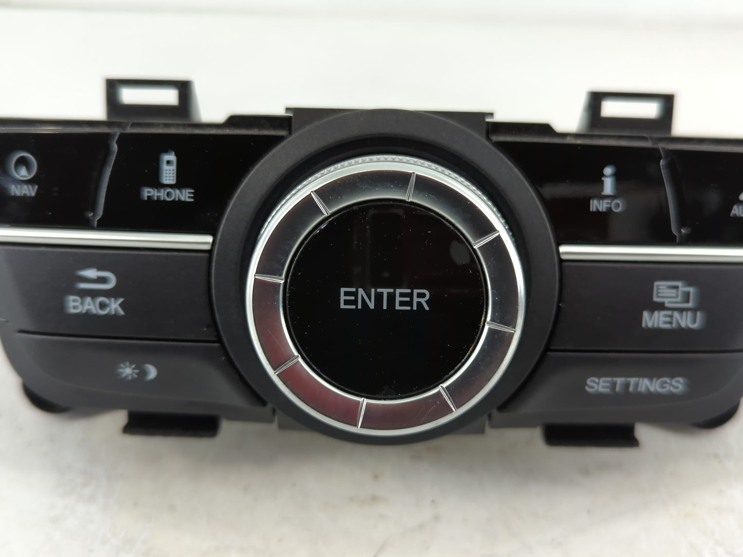 2014-2017 Acura Mdx Radio AM FM Cd Player Receiver Replacement P/N:TZ5-A110 Fits Fits 2014 2015 2016 2017 OEM Used Auto Part