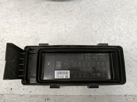 2014-2016 Acura Mdx Fusebox Fuse Box Panel Relay Module P/N:TZ5-A022 Fits Fits 2014 2015 2016 OEM Used Auto Parts