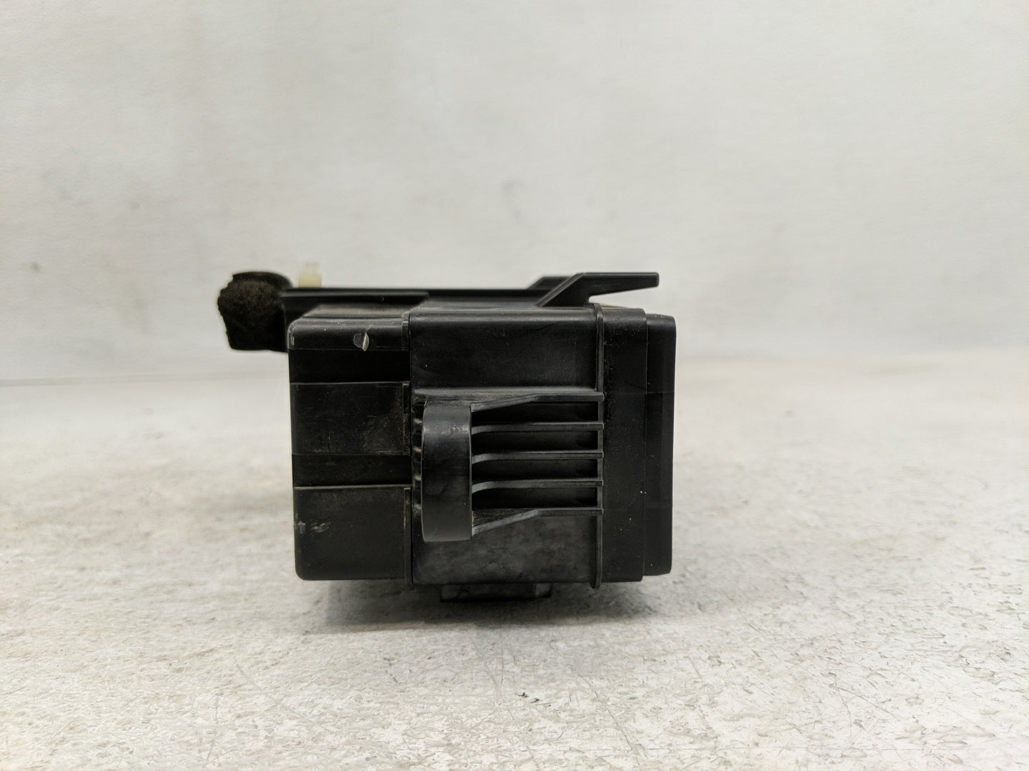 2014-2016 Acura Mdx Fusebox Fuse Box Panel Relay Module P/N:TZ5-A022 Fits Fits 2014 2015 2016 OEM Used Auto Parts - Oemuseda