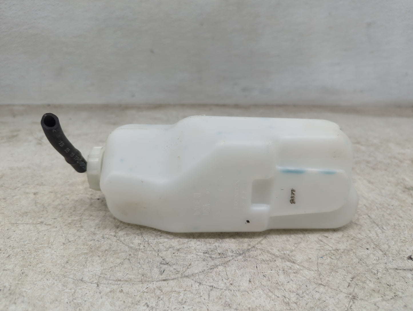 2014-2016 Acura Mdx Radiator Coolant Overflow Expansion Tank Bottle - Oemusedautoparts1.com