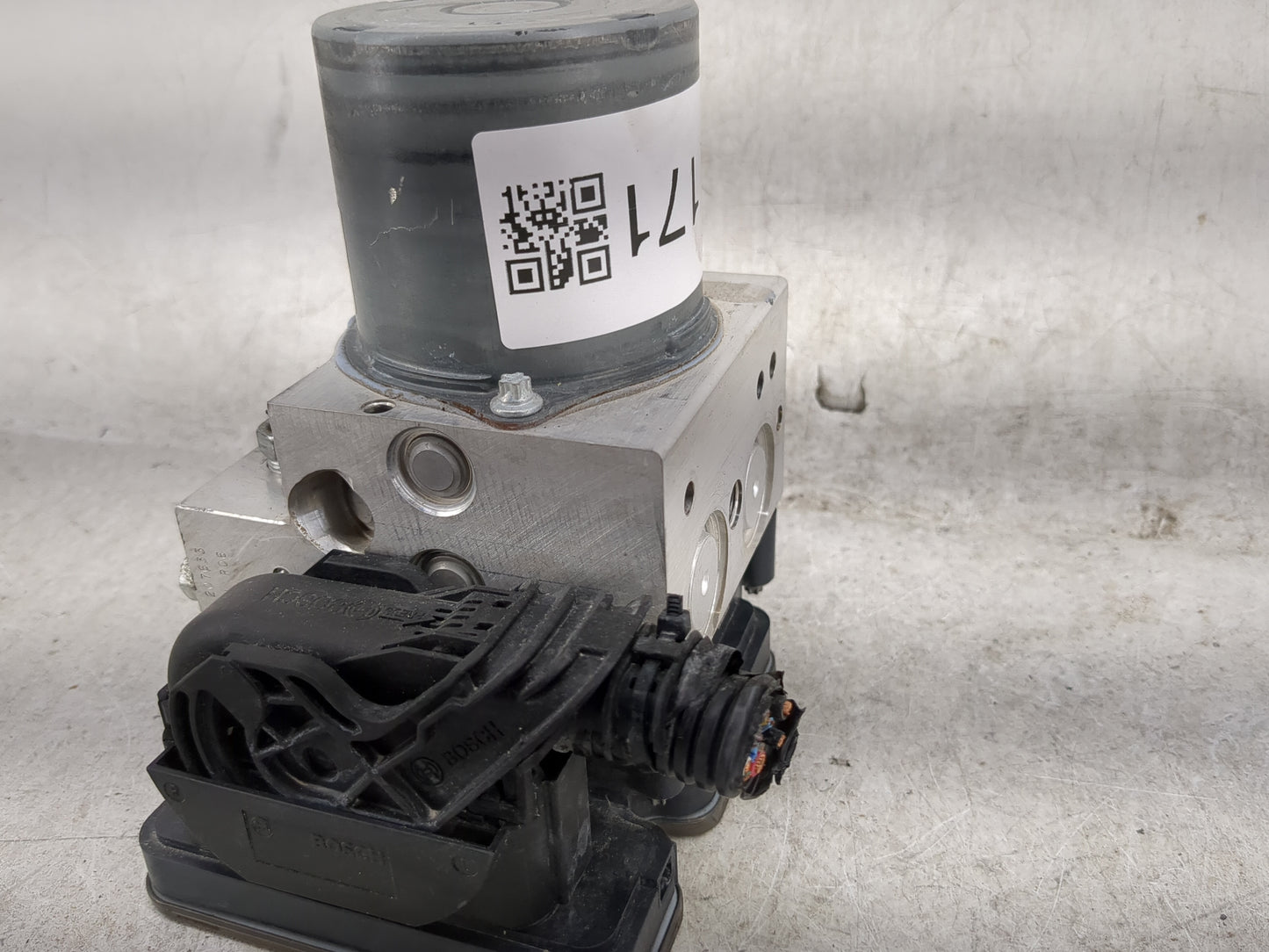 2016 Acura Mdx ABS Pump Control Module Replacement P/N:0265956188 2265106527 Fits OEM Used Auto Parts - Oemusedautoparts1.co