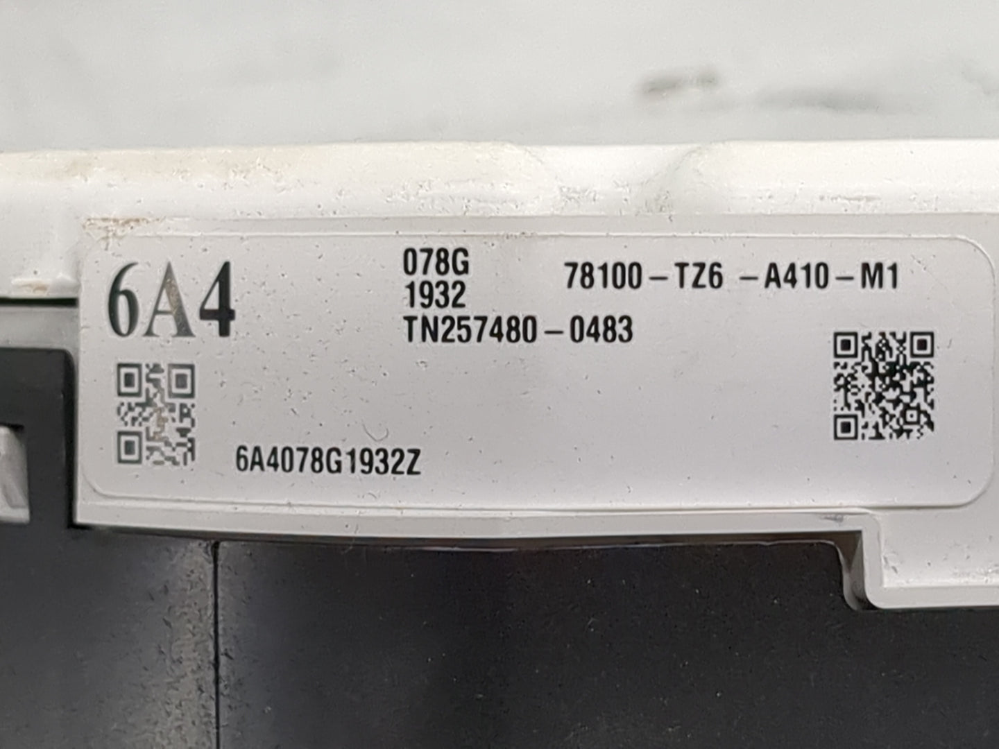 2016 Acura Mdx Instrument Cluster Speedometer Gauges P/N:78100-TZ6-A410-M1 TN257480-0483 Miles: Fits OEM Used Auto Parts - O