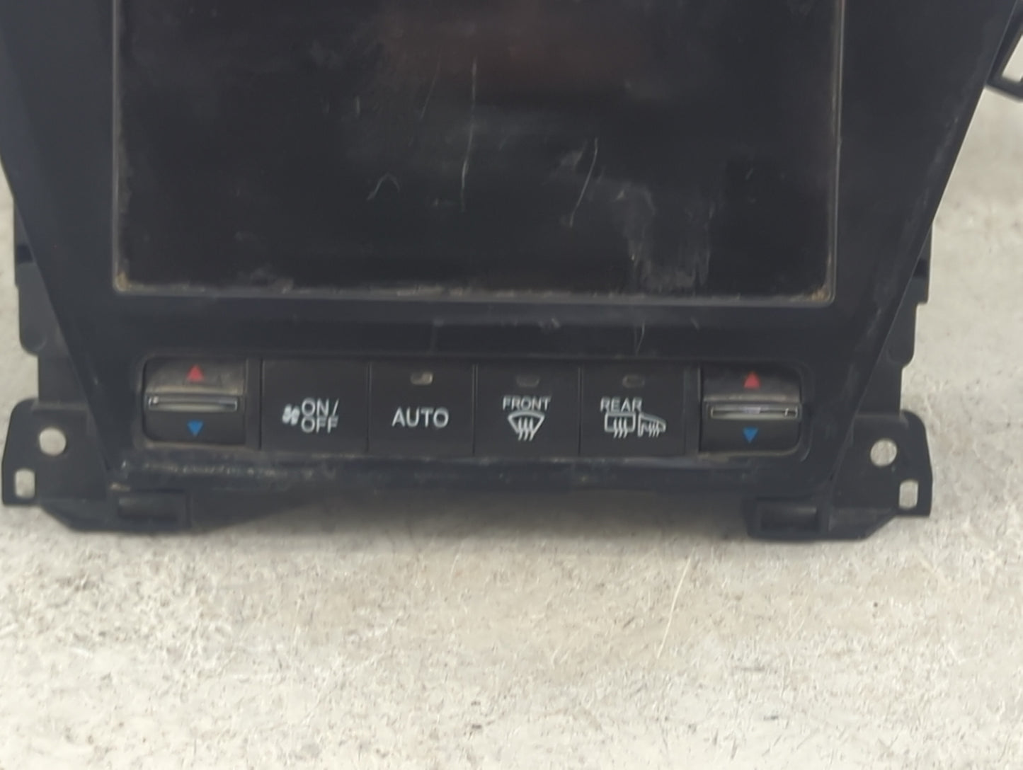 2016 Acura Mdx Radio AM FM Cd Player Receiver Replacement P/N:39540-TZ5-A820-M1 BD7M5A5 Fits OEM Used Auto Parts - Oemusedau