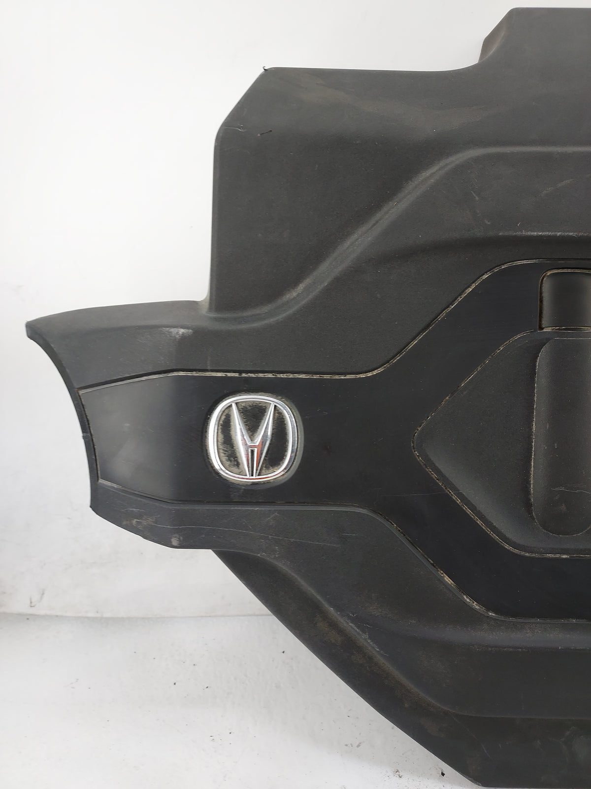 2016 Acura Mdx Engine Cover Black - Oemusedautoparts1.com