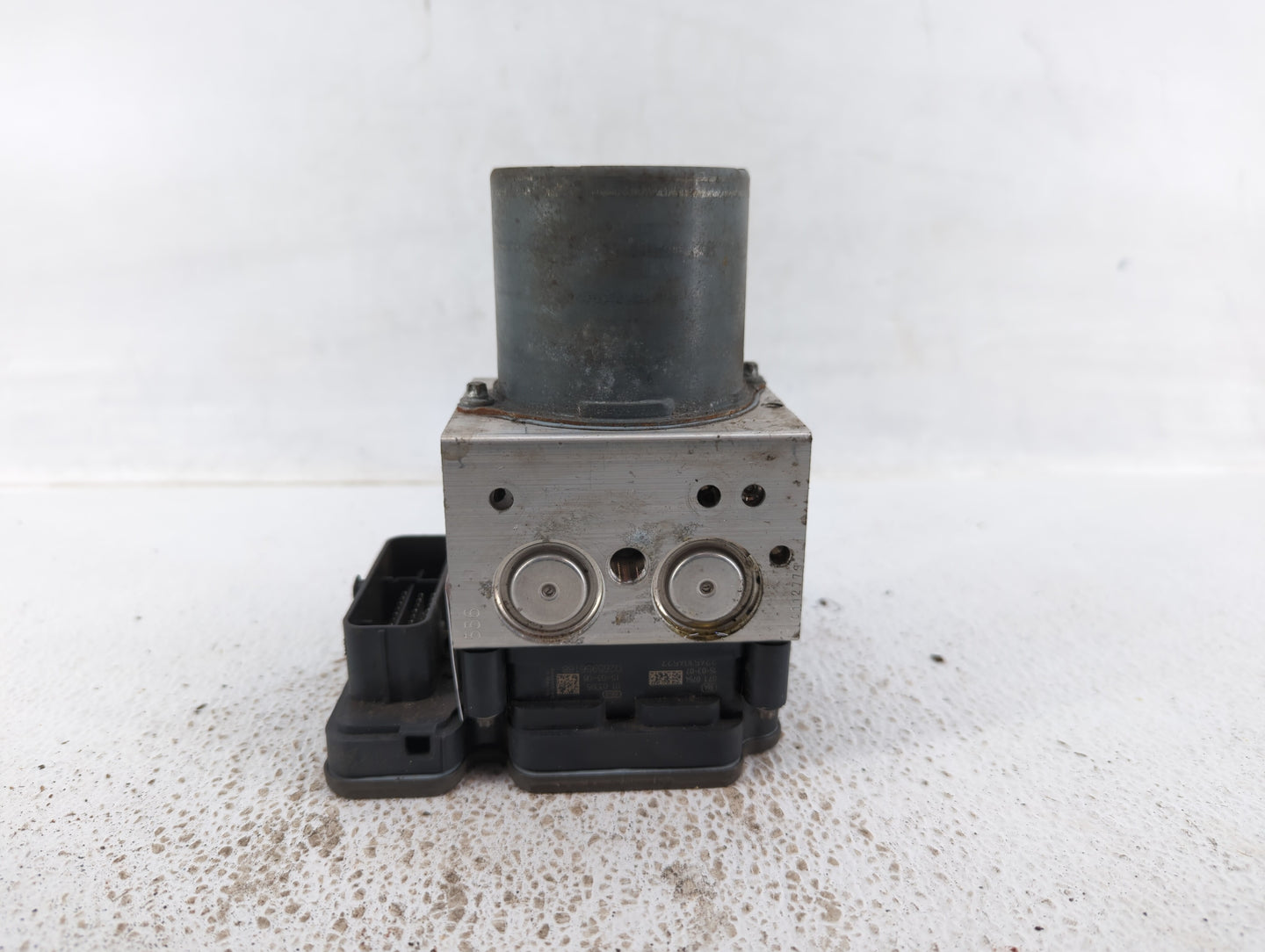 2016 Acura Mdx ABS Pump Control Module Replacement P/N:57110-TZ6-A430-M1 Fits OEM Used Auto Parts - Oemusedautoparts1.com