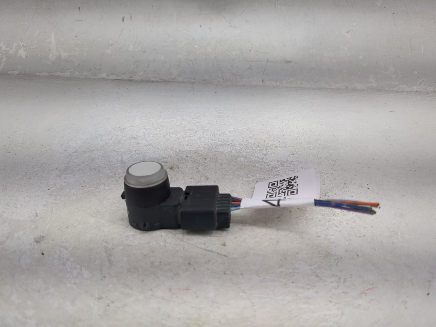 2016 Acura Mdx Front Park Assist Sensor White - Oemusedautoparts1.com