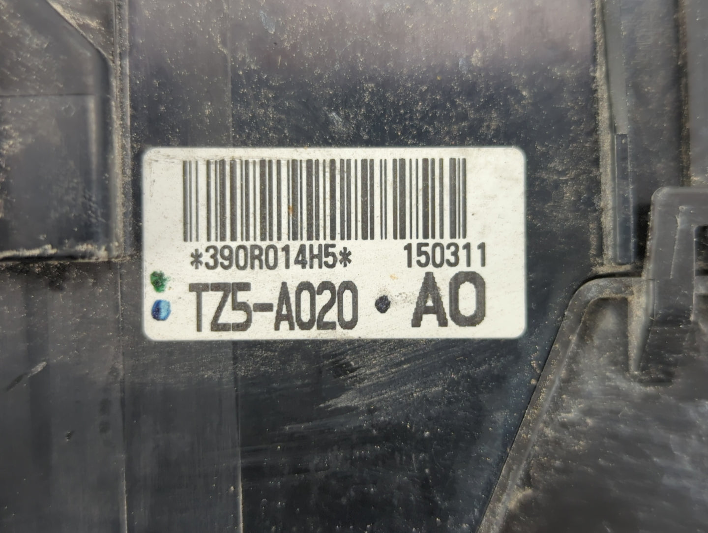 2016 Acura Mdx Fusebox Fuse Box Panel Relay Module P/N:TZ5-A020 A0 Fits OEM Used Auto Parts - Oemusedautoparts1.com