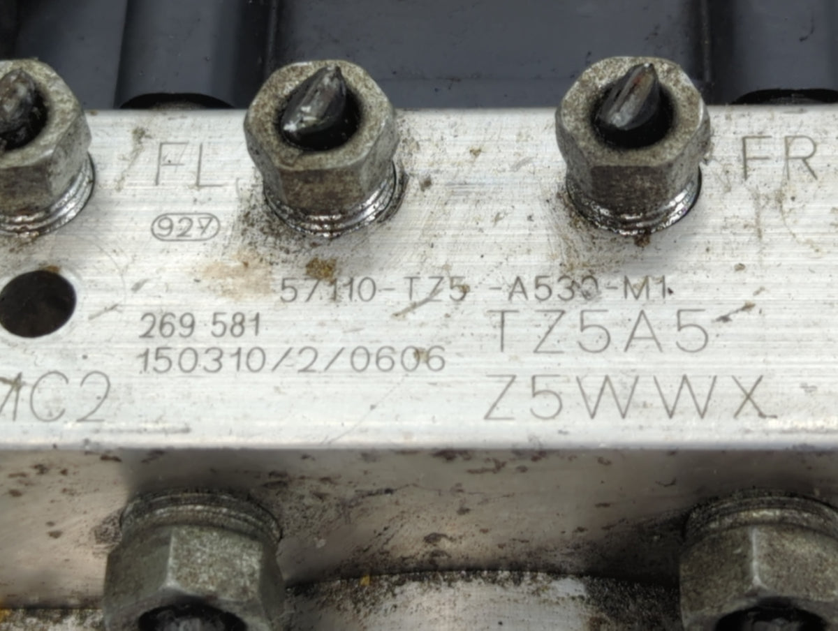 2016 Acura Mdx Anti-Lock Brake ABS Pump Module Actuator OEM P/N:57110-TZ5-A530-M1 Fits OEM Used Auto Parts - Oemusedautopart