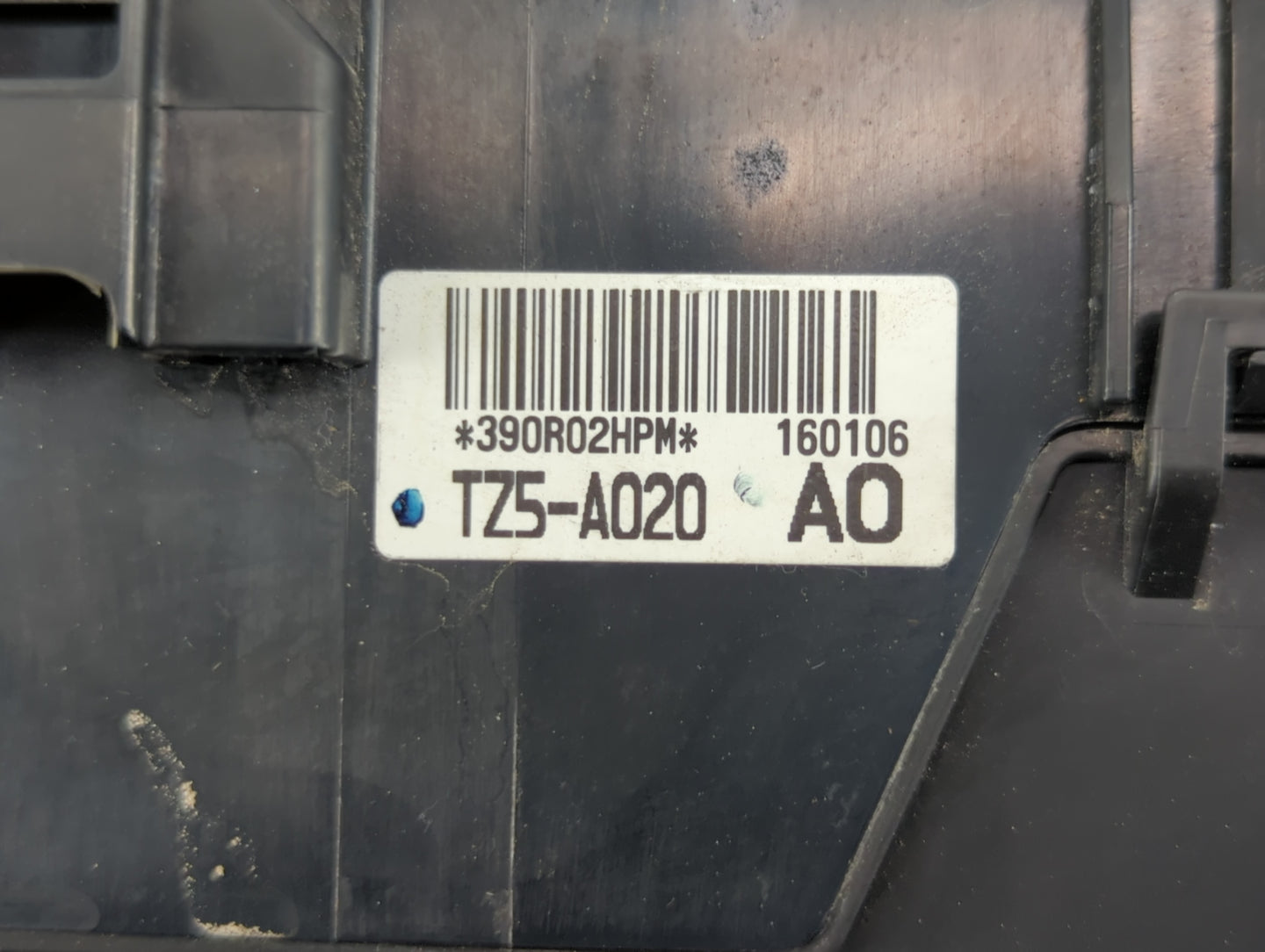 2016 Acura Mdx Fusebox Fuse Box Panel Relay Module P/N:390R02HPM TZ5-A020 A0 Fits OEM Used Auto Parts - Oemusedautoparts1.co