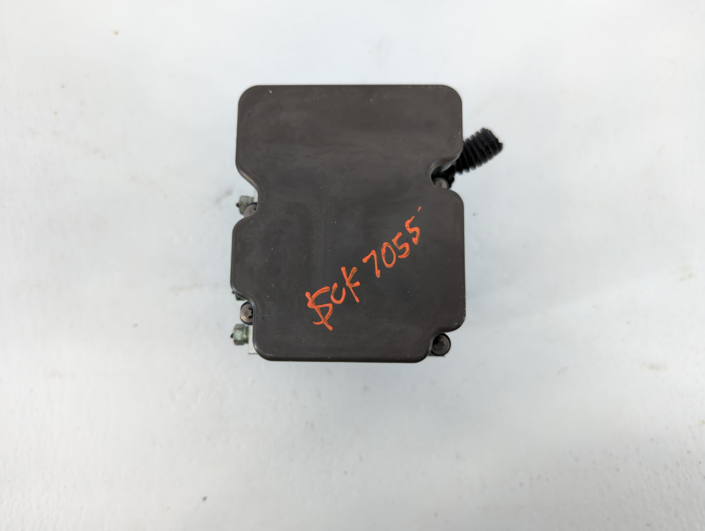 2016 Acura Mdx ABS Pump Control Module Replacement P/N:57110-TZ5-A430-M1 Fits OEM Used Auto Parts - Oemusedautoparts1.com