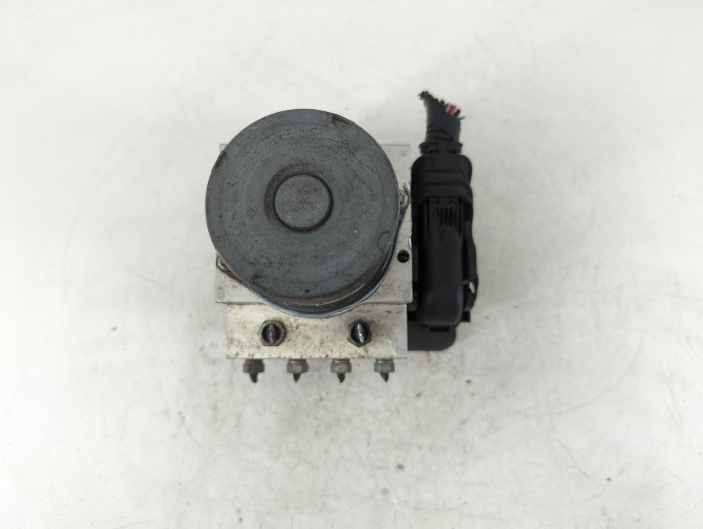 2016 Acura Mdx ABS Pump Control Module Replacement P/N:57110-TZ5-A430-M1 Fits OEM Used Auto Parts - Oemusedautoparts1.com
