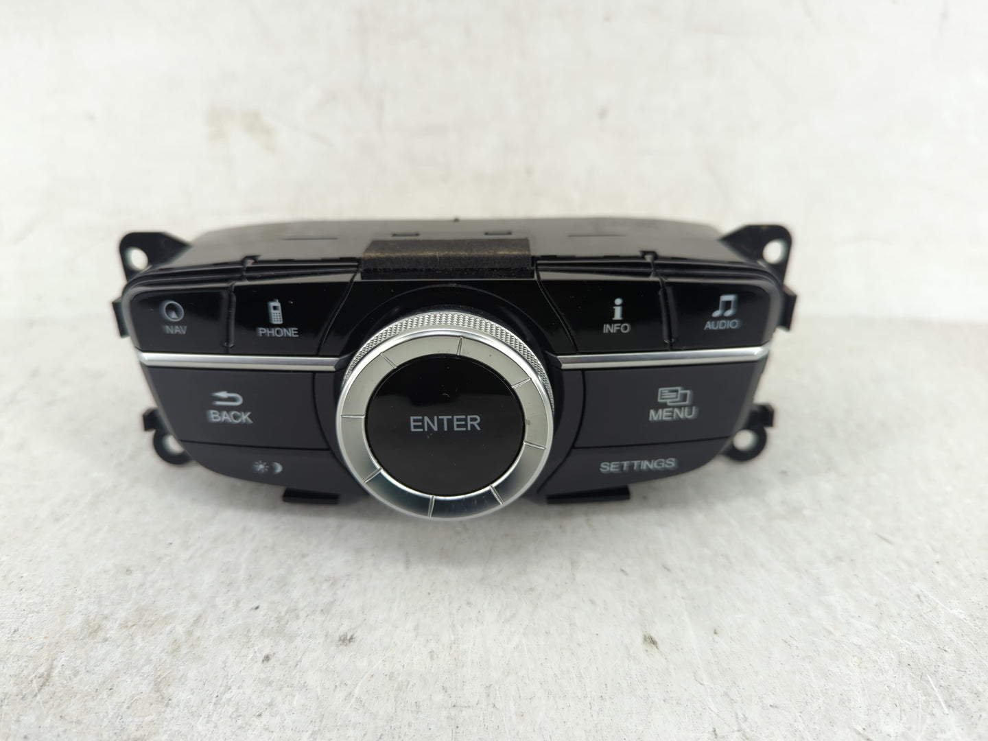 2016-2018 Acura Rdx Radio AM FM Cd Player Receiver Replacement P/N:TX4-X510 Fits Fits 2016 2017 2018 OEM Used Auto Parts - O