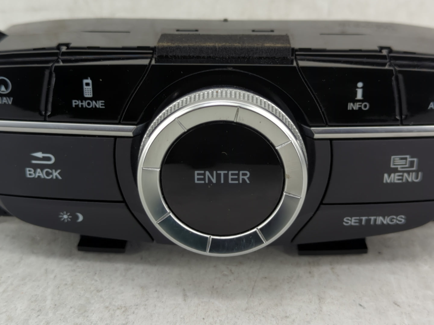 2016-2018 Acura Rdx Radio AM FM Cd Player Receiver Replacement P/N:TX4-X510 Fits Fits 2016 2017 2018 OEM Used Auto Parts - O