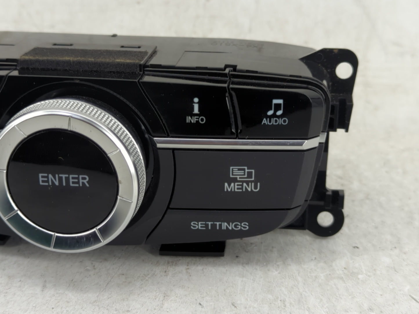 2016-2018 Acura Rdx Radio AM FM Cd Player Receiver Replacement P/N:TX4-X510 Fits Fits 2016 2017 2018 OEM Used Auto Parts - O