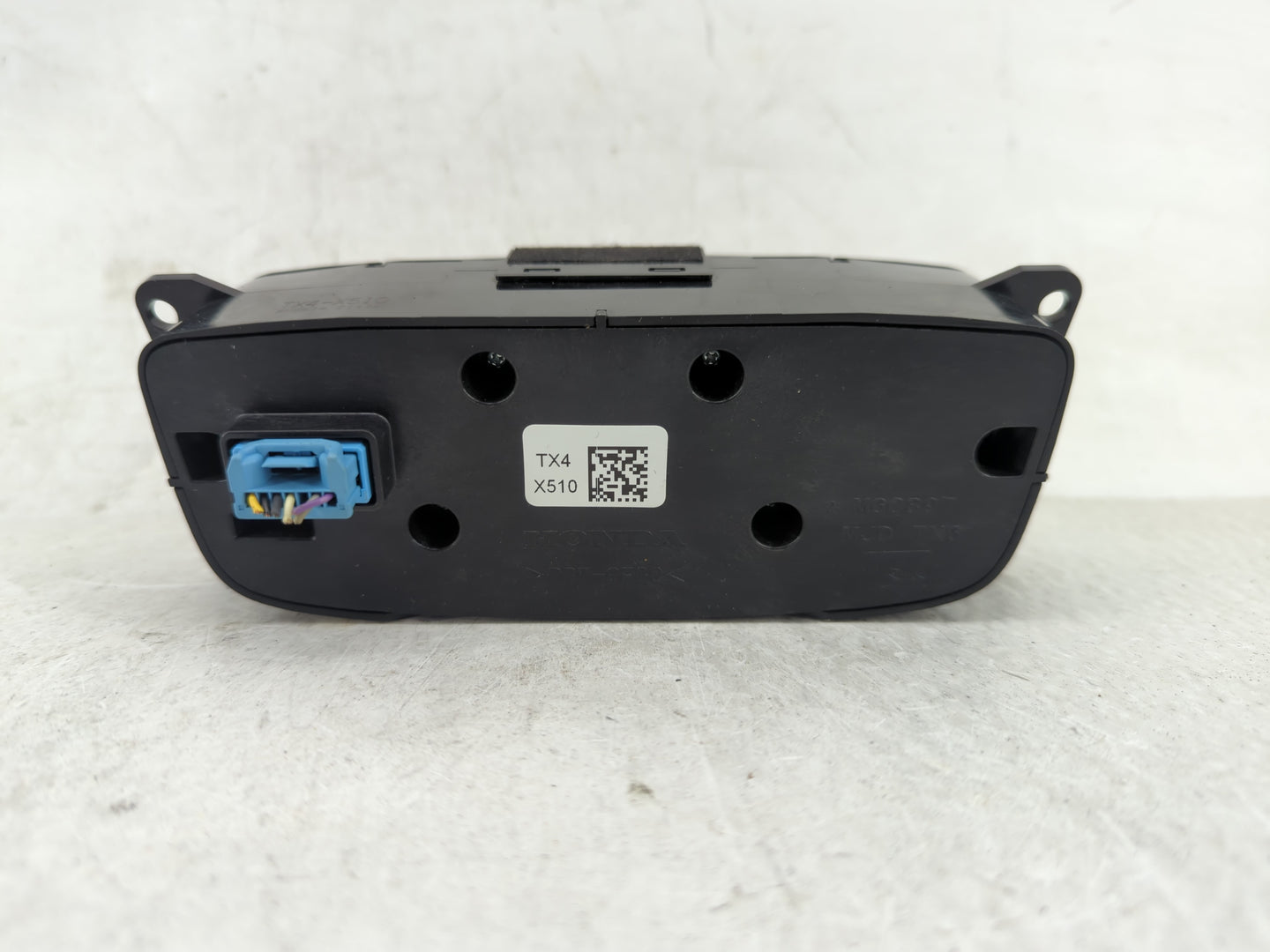 2016-2018 Acura Rdx Radio AM FM Cd Player Receiver Replacement P/N:TX4-X510 Fits Fits 2016 2017 2018 OEM Used Auto Parts - O