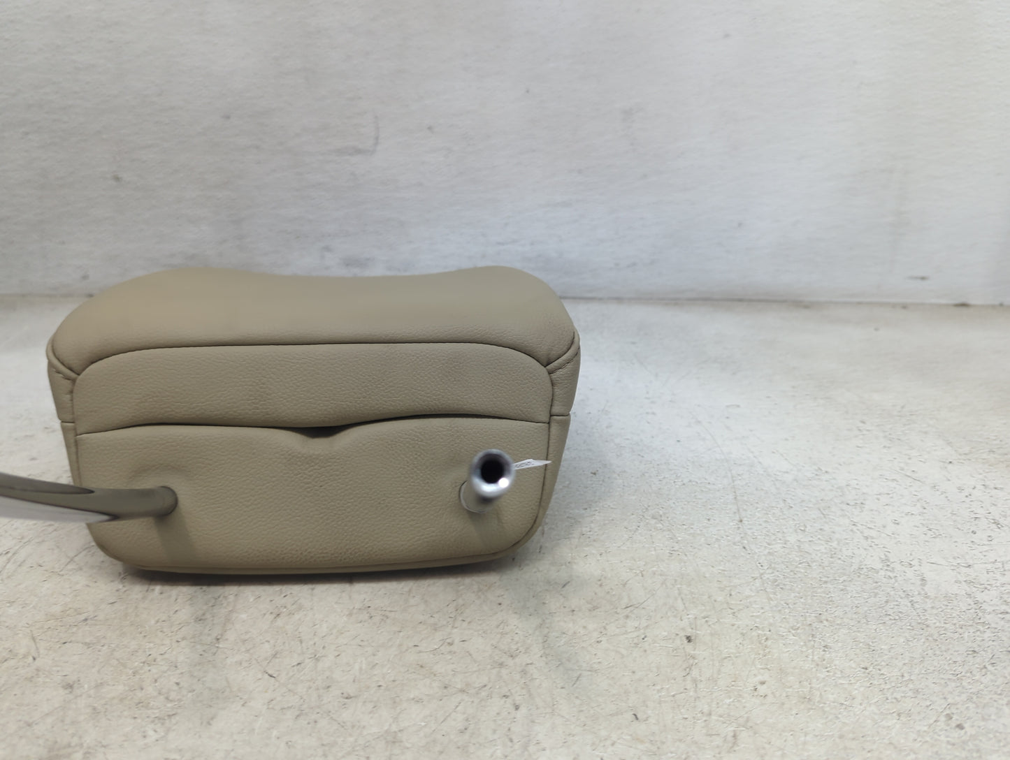 2016-2018 Acura Rdx Headrest Head Rest Front Driver Seat Tan - Oemusedautoparts1.com