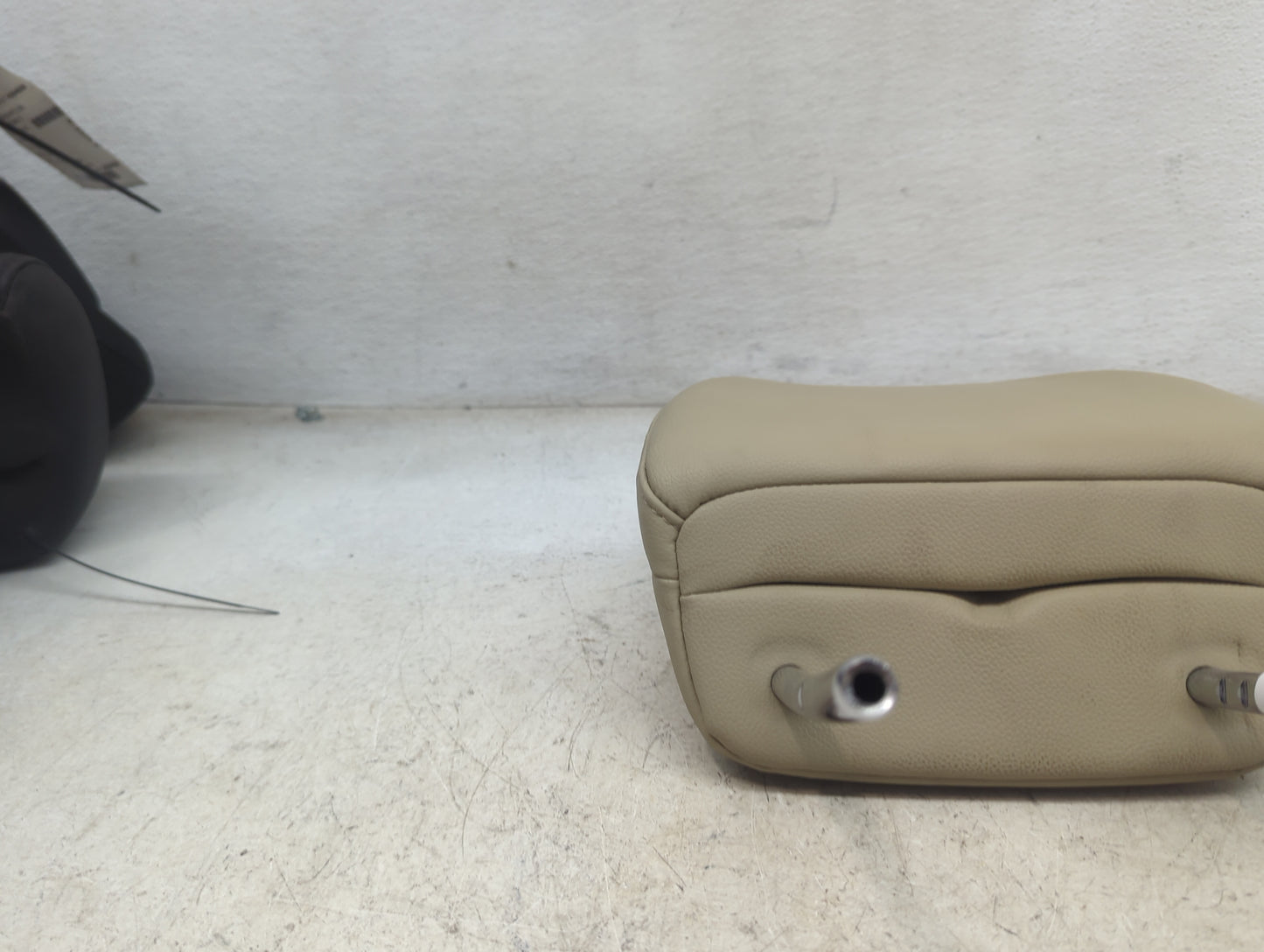 2016-2018 Acura Rdx Headrest Head Rest Front Driver Seat Tan - Oemusedautoparts1.com