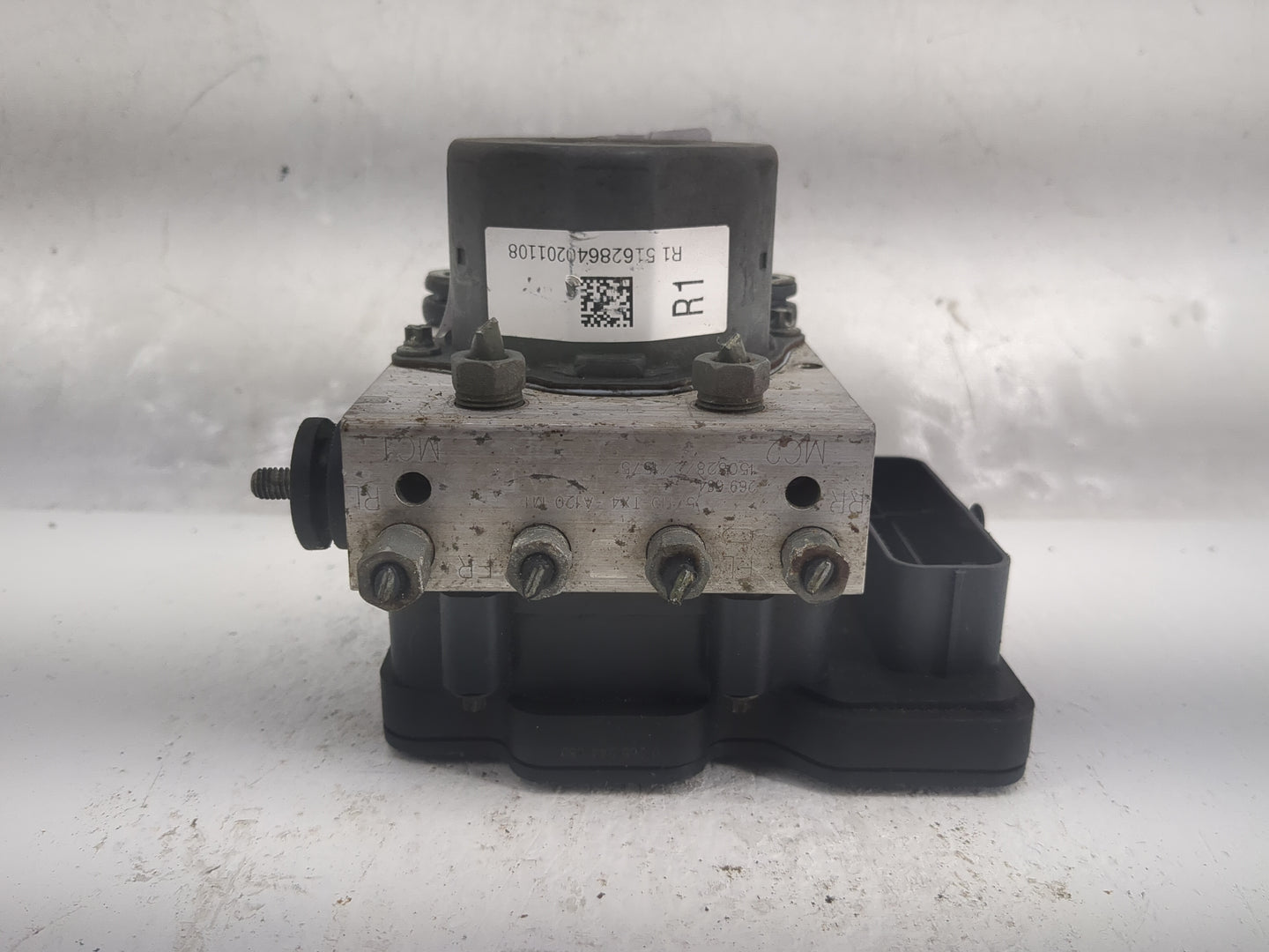 2016-2018 Acura Rdx ABS Pump Control Module Replacement P/N:R1 51628640201108 Fits Fits 2016 2017 2018 OEM Used Auto Parts -