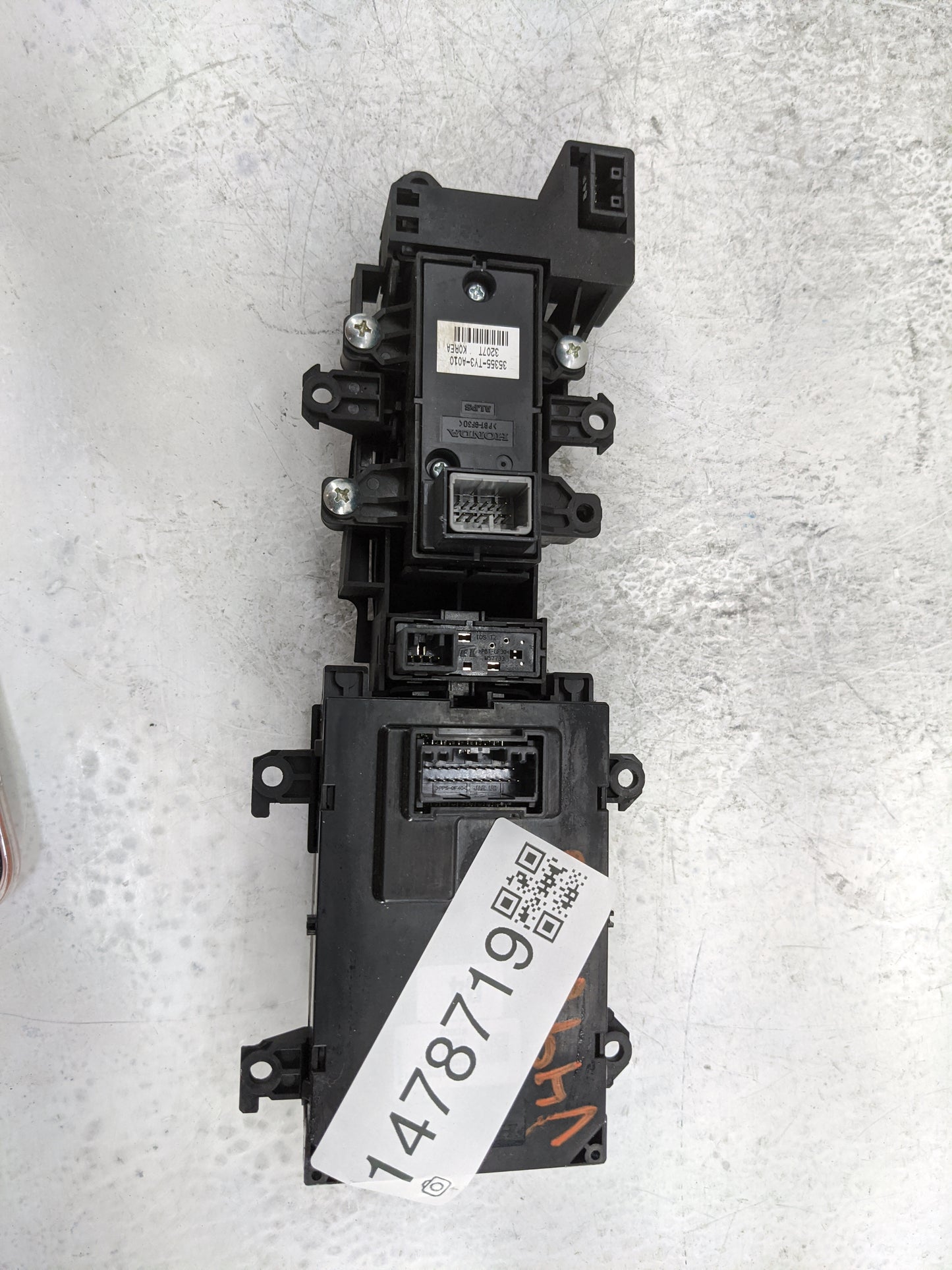 2016 Acura Rlx Floor Console Assembly Shifter - Oemusedautoparts1.com
