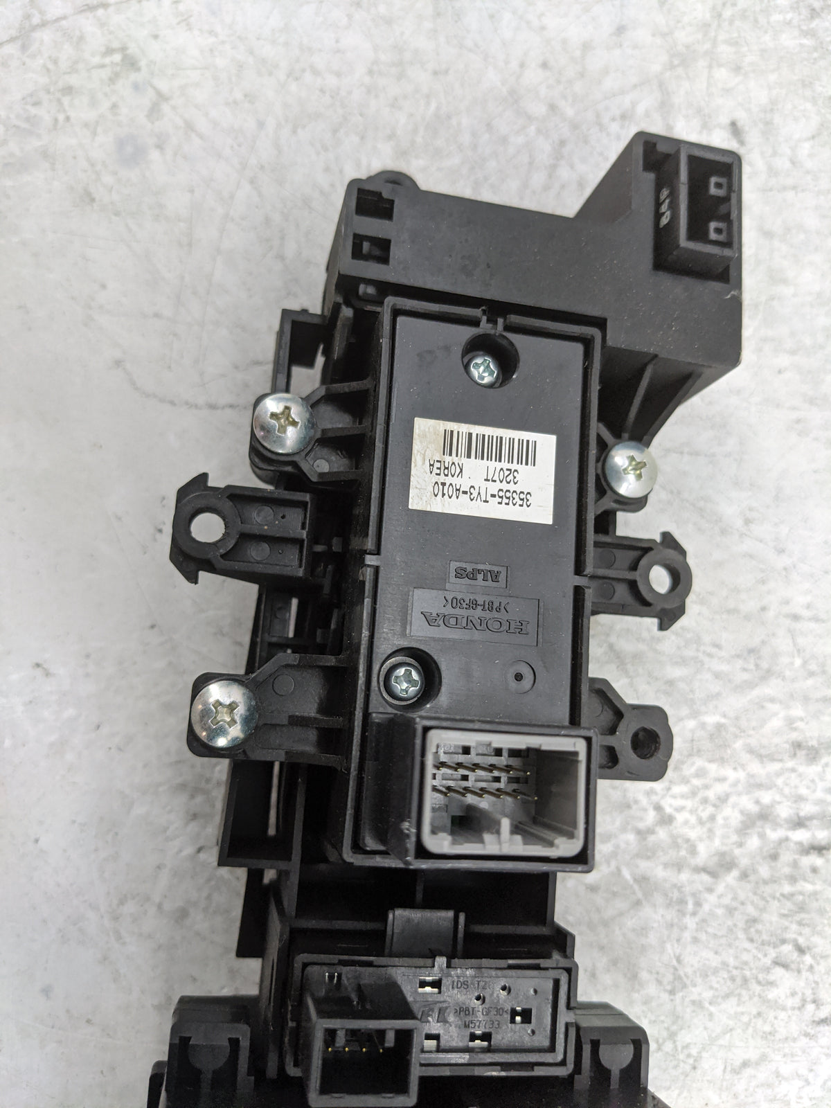 2016 Acura Rlx Floor Console Assembly Shifter - Oemusedautoparts1.com