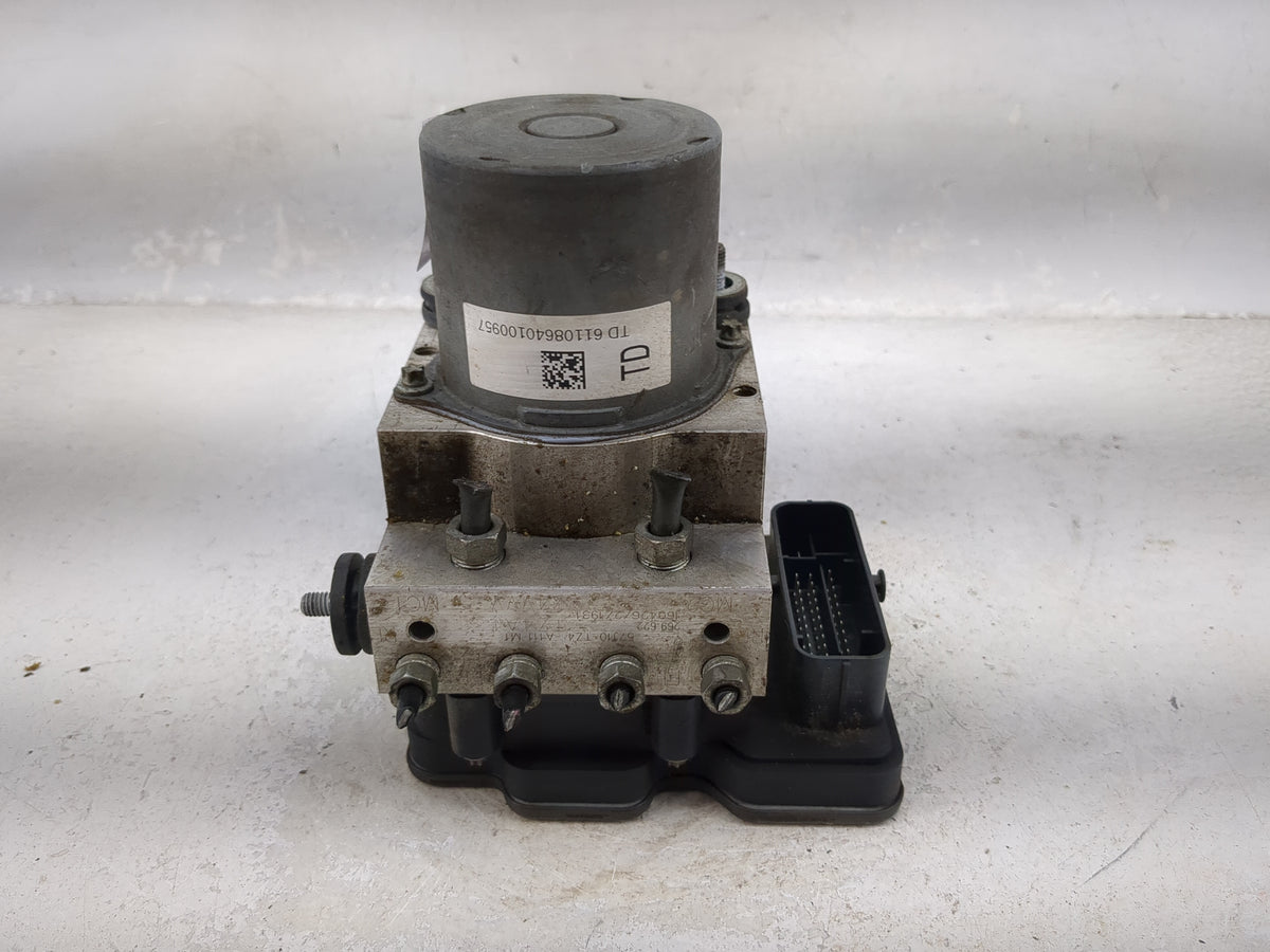 2015-2018 Acura Tlx Anti-Lock Brake ABS Pump Module Actuator OEM P/N:TD61108640100957 Fits Fits 2015 2016 2017 2018 OEM Used