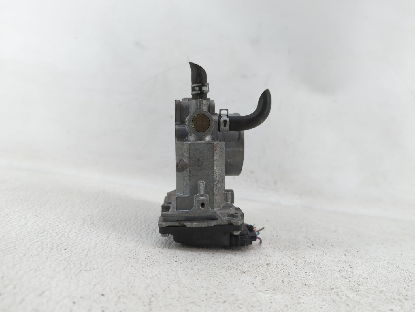 2015-2017 Acura Tlx Throttle Body P/N:1430 11S17 GMF4A Fits Fits 2013 2014 2015 2016 2017 2018 OEM Used Auto Parts - Oemused