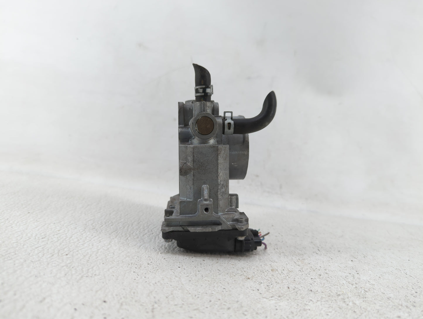 2015-2017 Acura Tlx Throttle Body P/N:1430 11S17 GMF4A Fits Fits 2013 2014 2015 2016 2017 2018 OEM Used Auto Parts - Oemused