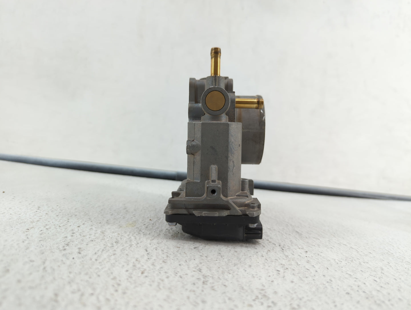 2015-2017 Acura Tlx Throttle Body P/N:1430 11S17 GMF4A Fits Fits 2013 2014 2015 2016 2017 2018 OEM Used Auto Parts - Oemused