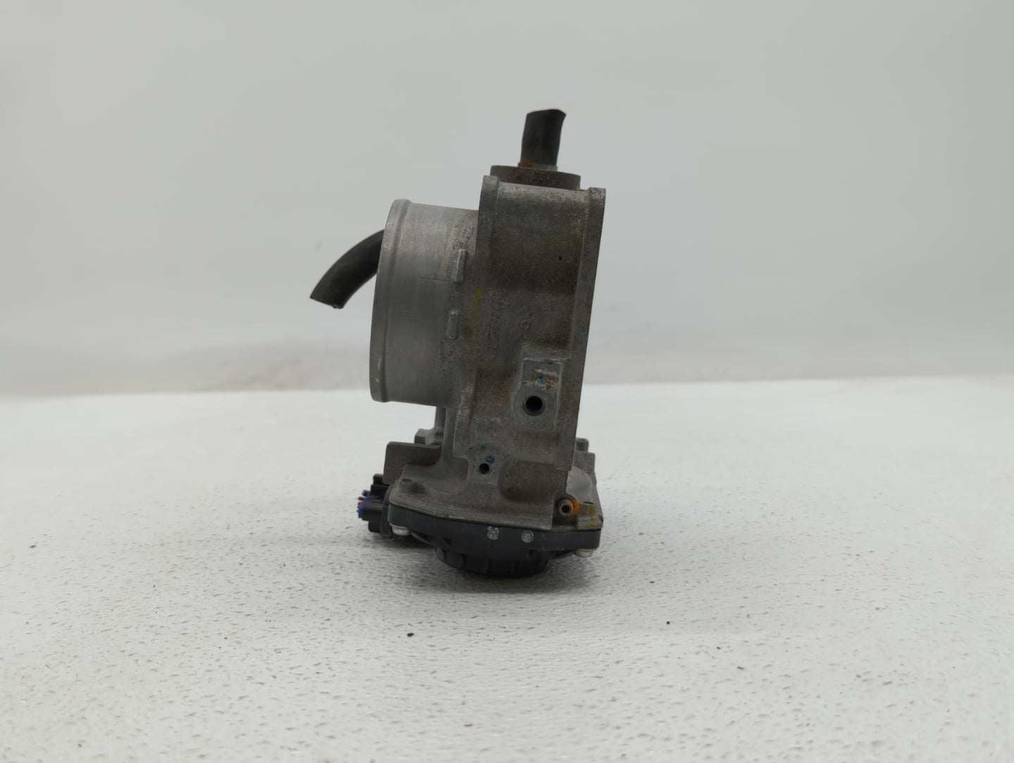 2015-2017 Acura Tlx Throttle Body P/N:1430 11S17 GMF4A Fits Fits 2013 2014 2015 2016 2017 2018 OEM Used Auto Parts - Oemused