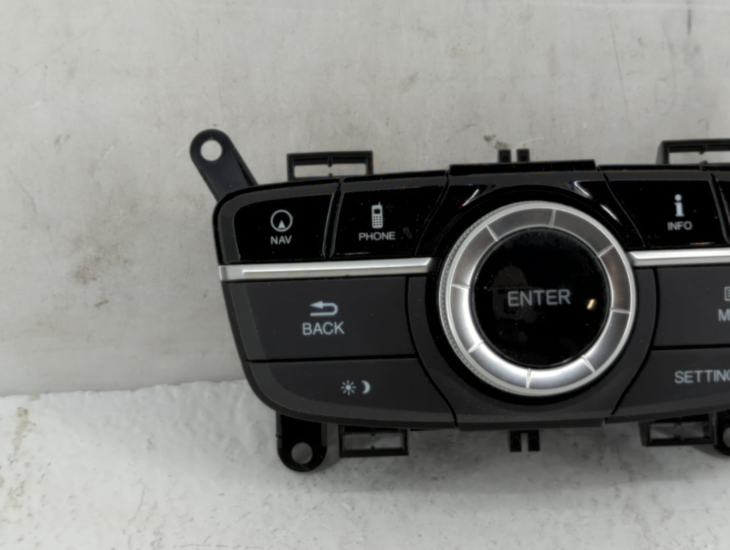 2015-2017 Acura Tlx Am Fm Cd Player Radio Receiver - Oemusedautoparts1.com