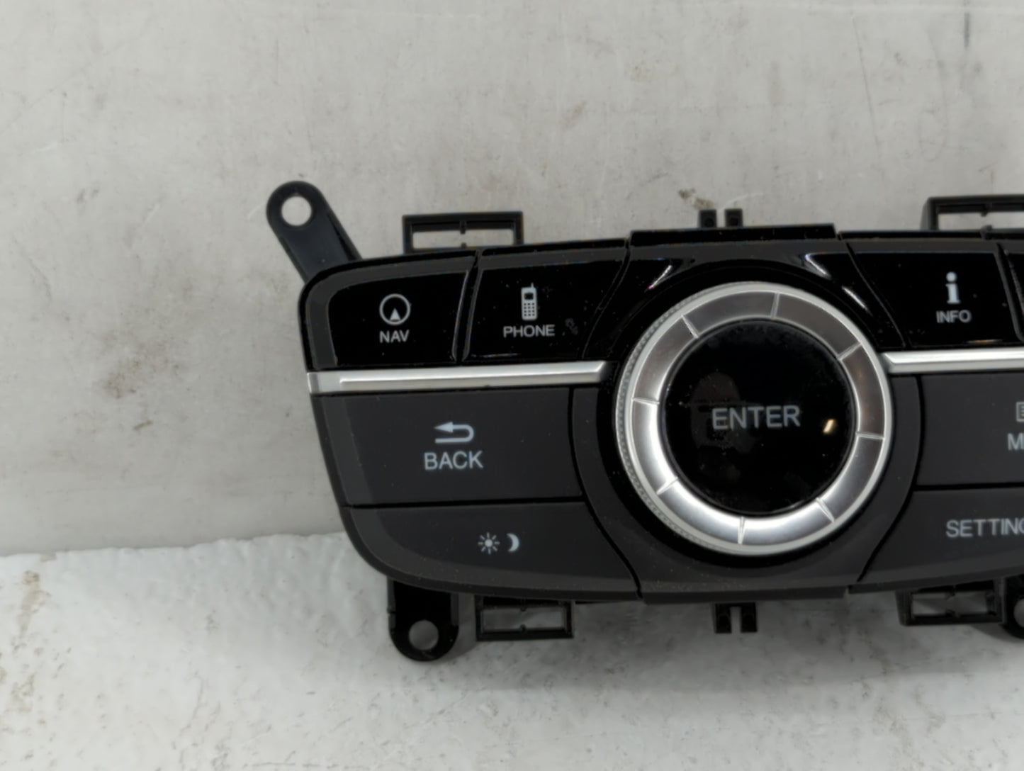 2015-2017 Acura Tlx Am Fm Cd Player Radio Receiver - Oemusedautoparts1.com