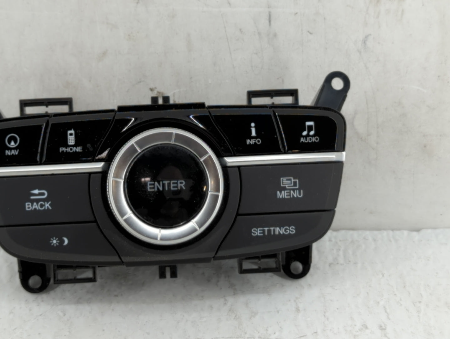 2015-2017 Acura Tlx Am Fm Cd Player Radio Receiver - Oemusedautoparts1.com