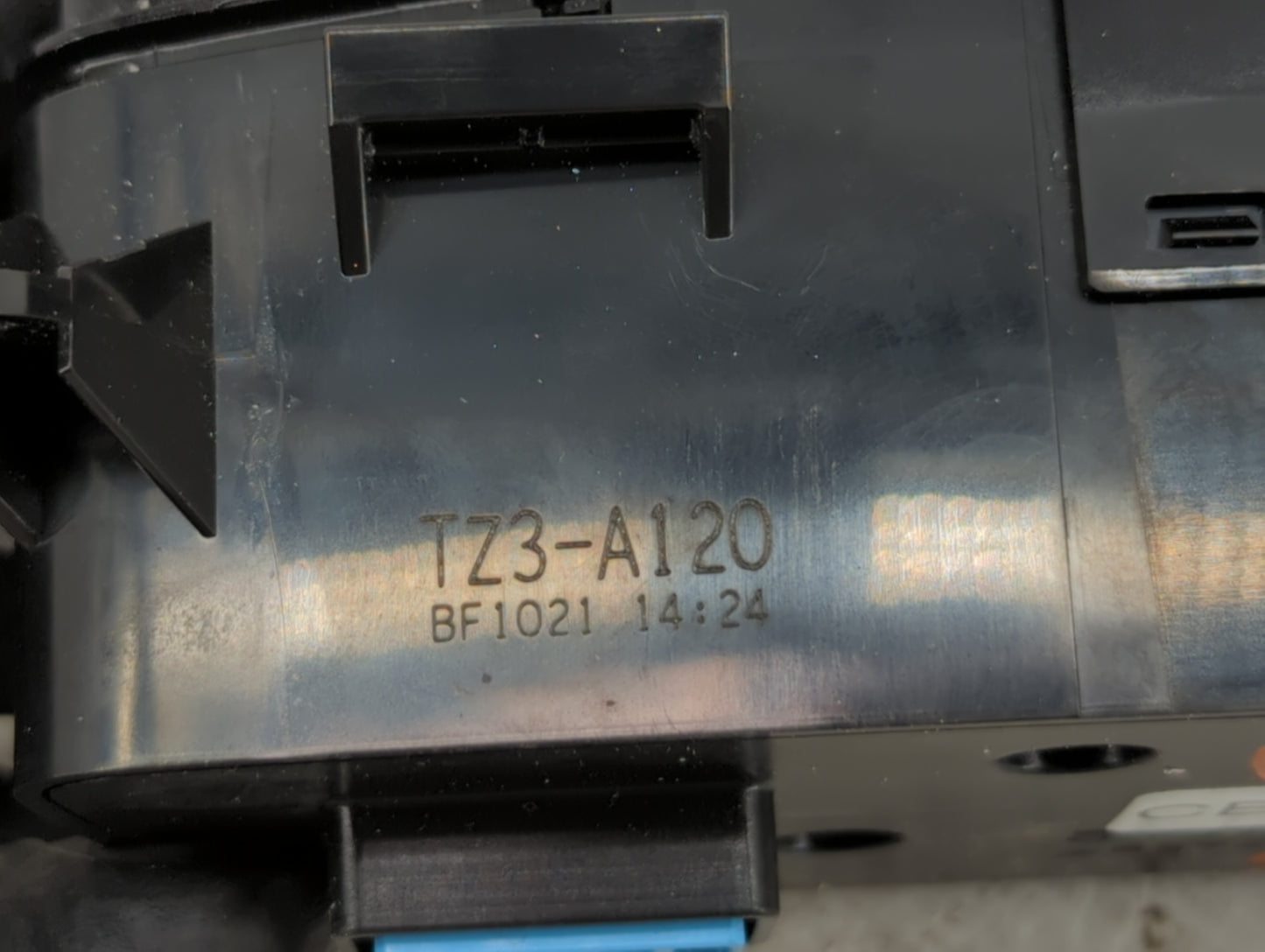 2015-2017 Acura Tlx Am Fm Cd Player Radio Receiver - Oemusedautoparts1.com