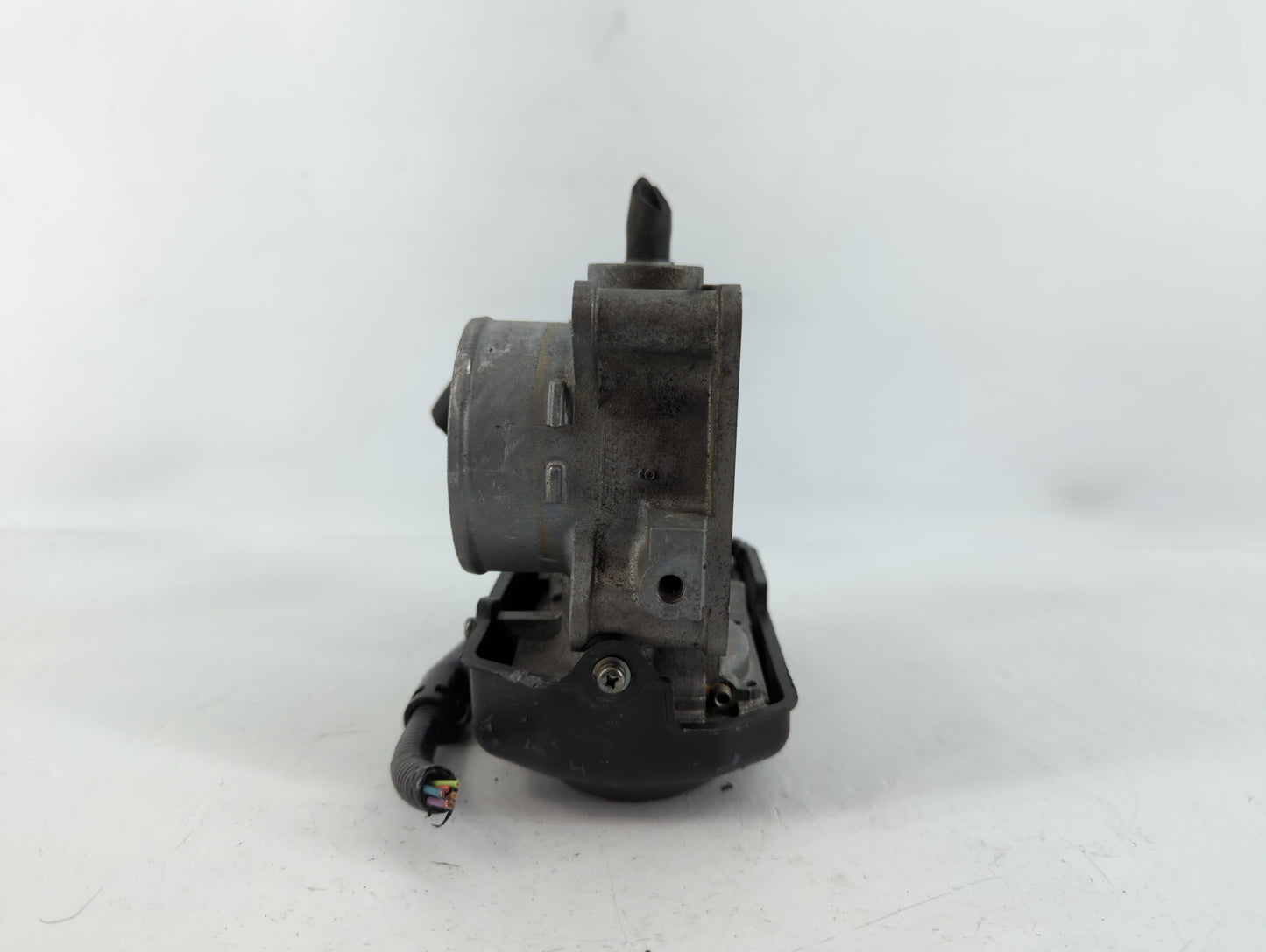 2015-2020 Acura Tlx Throttle Body P/N:U38494308665 Fits Fits 2013 2014 2015 2016 2017 2018 2019 2020 2021 2022 OEM Used Auto