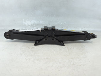 compare product 2016 Audi A3 Spare Scissor Car Jack 1071345