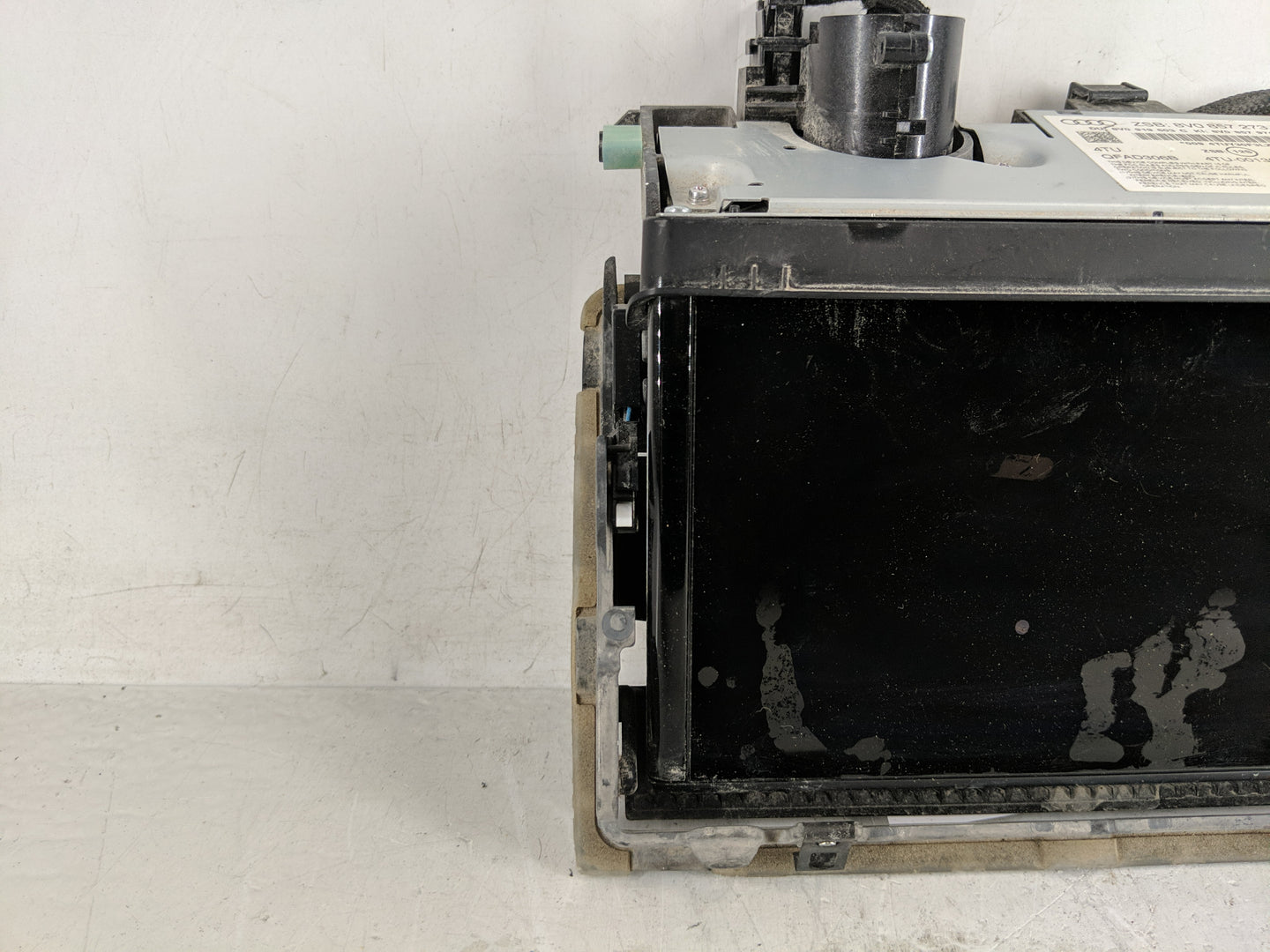 2015-2017 Audi A3 Information Display Screen 1186871 - Oemusedautoparts1.com
