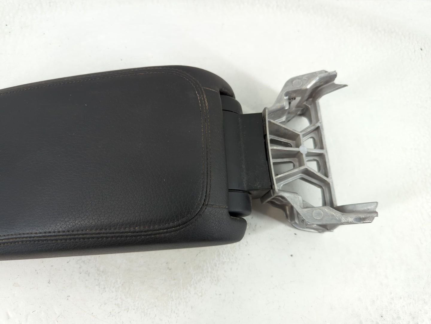 2015-2017 Audi A3 Center Console Armrest Cover Lid Fits Fits 2015 2016 2017 2018 OEM Used Auto Parts - Oemusedautoparts1.com