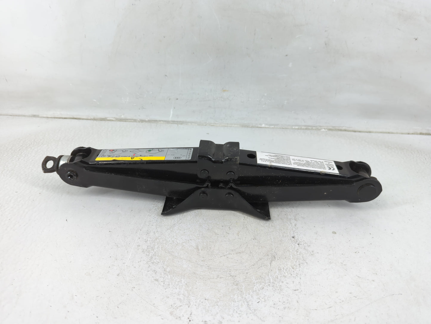 2016 Audi A3 Spare Scissor Car Jack - Oemusedautoparts1.com