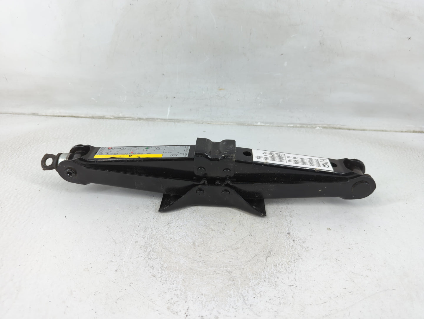 2016 Audi A3 Spare Scissor Car Jack - Oemusedautoparts1.com