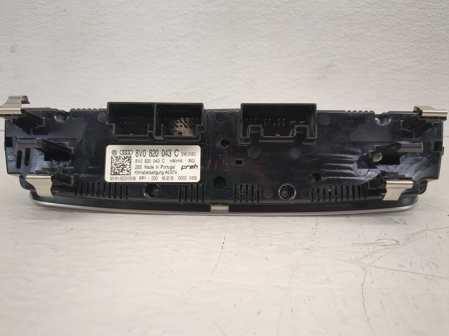 2015-2018 Audi A3 Climate Control Module Temperature AC/Heater Replacement P/N:8V0 820 043 C Fits Fits 2015 2016 2017 2018 O