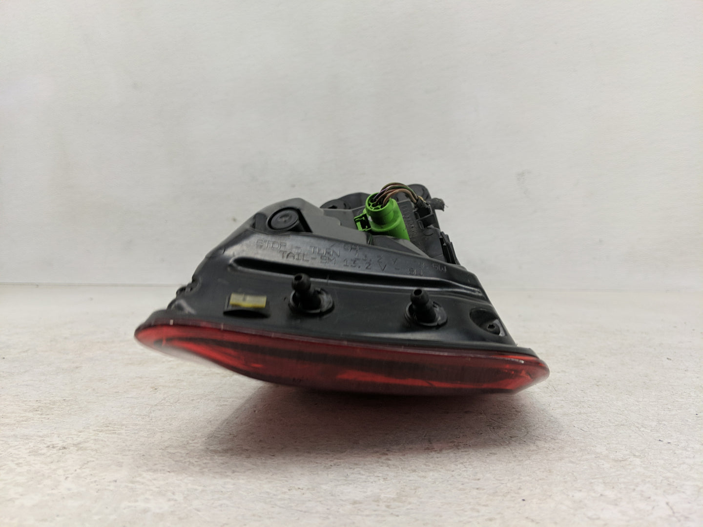 2015-2016 Audi A3 Tail Light Assembly Passenger Right OEM P/N:8V5 945 095 C Fits Fits 2015 2016 OEM Used Auto Parts - Oemuse