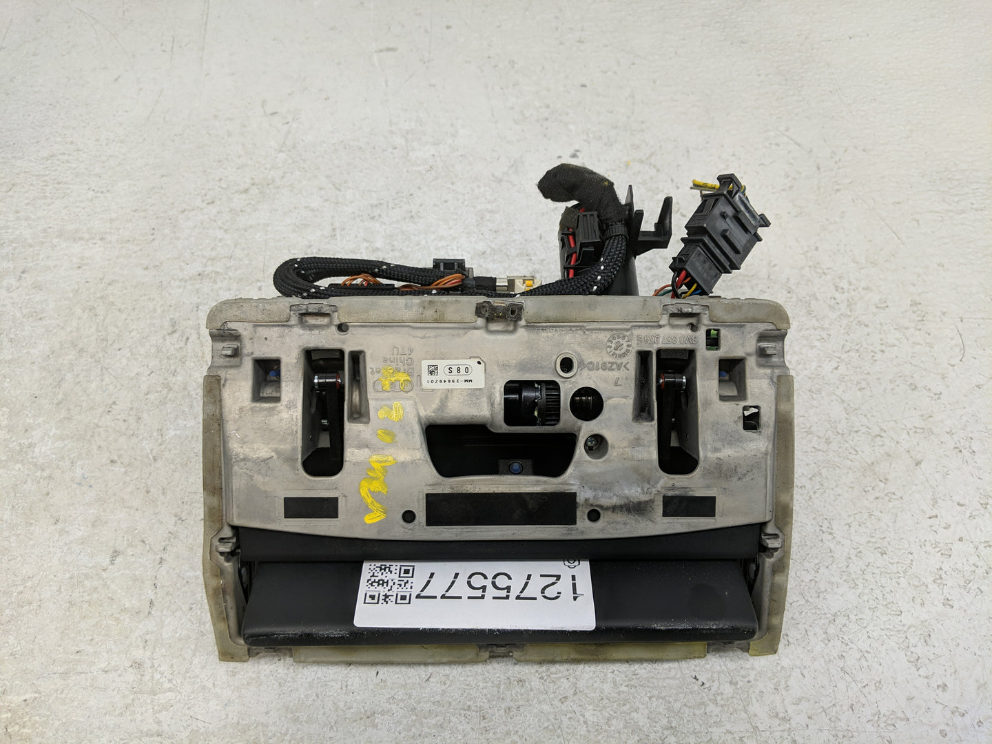 2015-2017 Audi A3 Information Display Screen 1275577 - Oemusedautoparts1.com