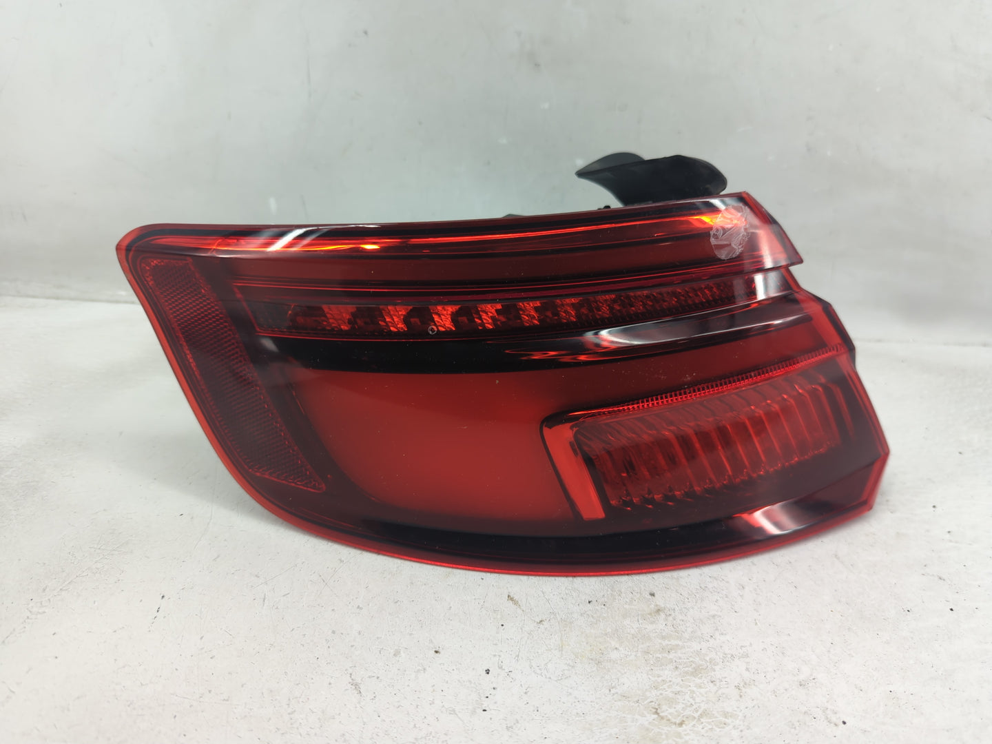 2015-2016 Audi A3 Tail Light Assembly Driver Left OEM P/N:8V4 945 091 Fits Fits 2015 2016 OEM Used Auto Parts - Oemusedautop