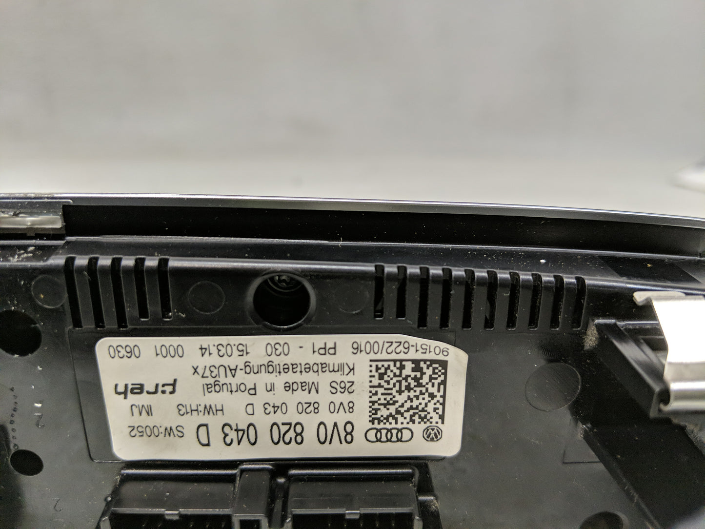2015-2018 Audi A3 Climate Control Module Temperature AC/Heater Replacement P/N:8V0 820 043 C Fits Fits 2015 2016 2017 2018 O
