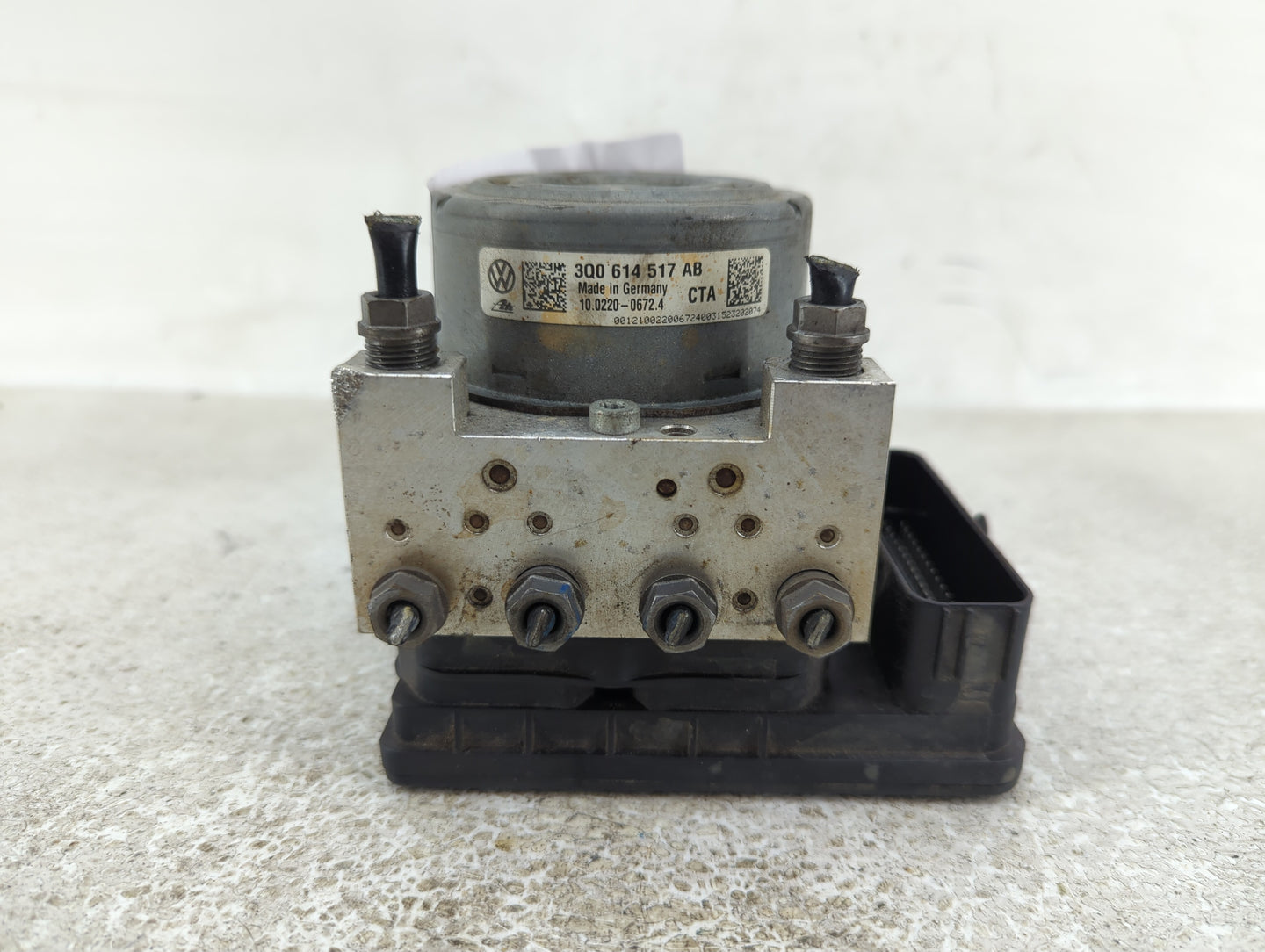 2015-2016 Audi A3 ABS Pump Control Module Replacement P/N:3Q0 614 517 AB Fits Fits 2015 2016 OEM Used Auto Parts - Oemusedau