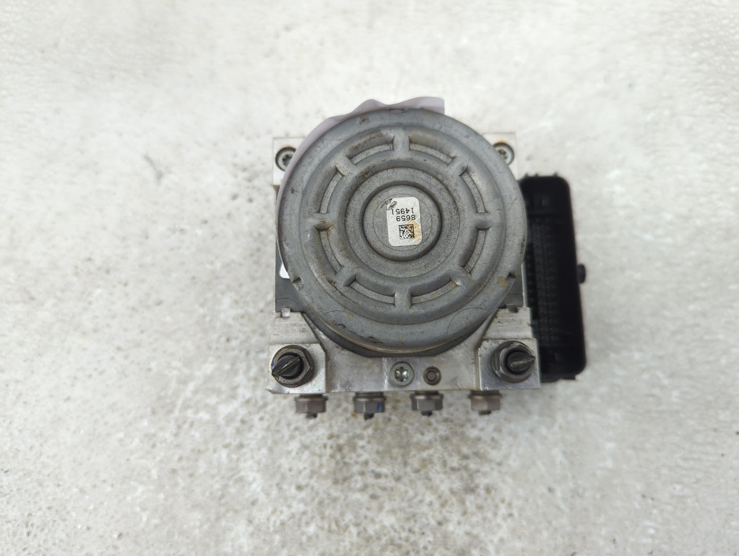 2015-2016 Audi A3 ABS Pump Control Module Replacement P/N:3Q0 614 517 AB Fits Fits 2015 2016 OEM Used Auto Parts - Oemusedau