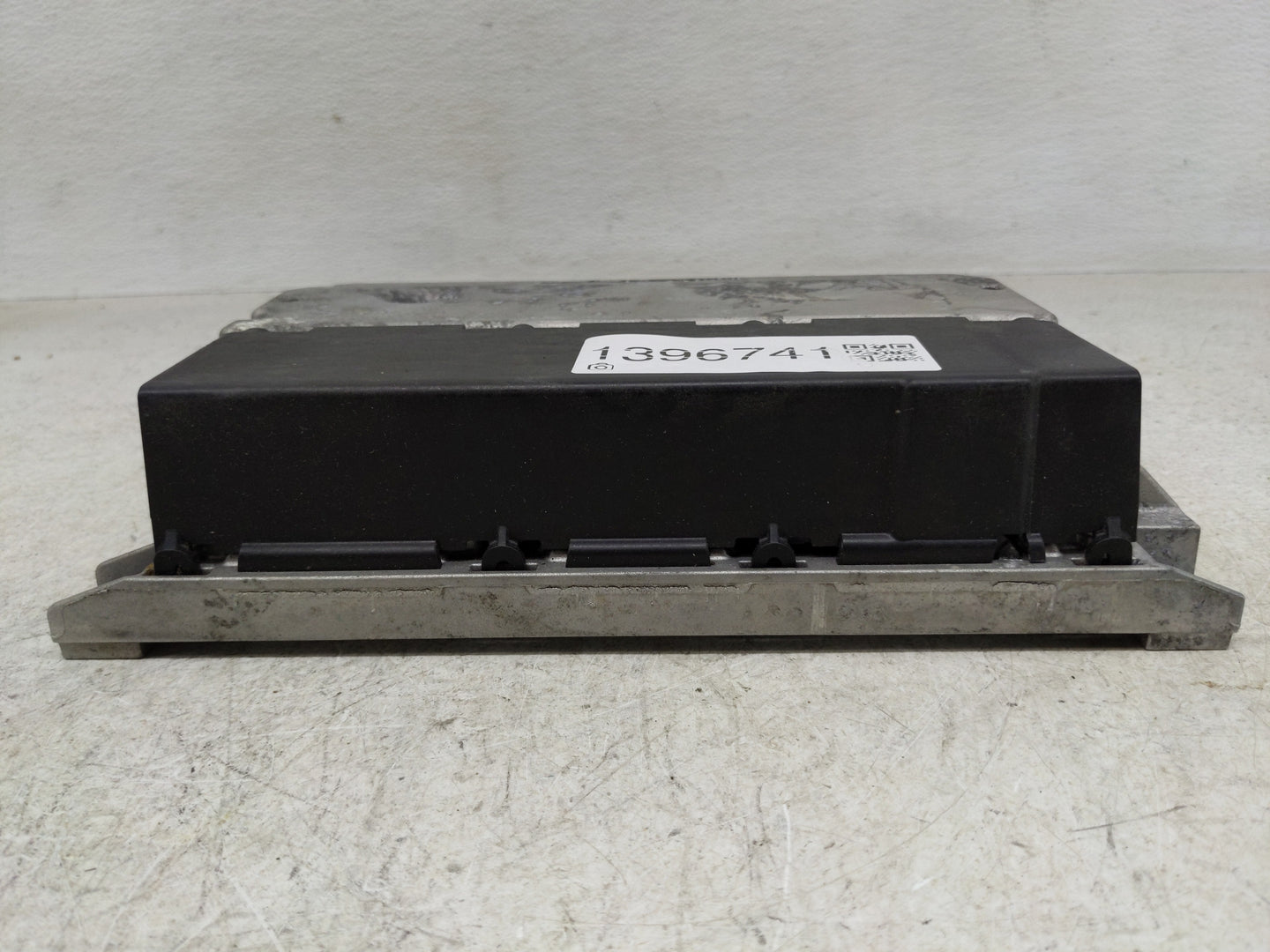 2015-2018 Audi A3 Radio AM FM Cd Player Receiver Replacement P/N:25810310 Fits Fits 2015 2016 2017 2018 OEM Used Auto Parts 