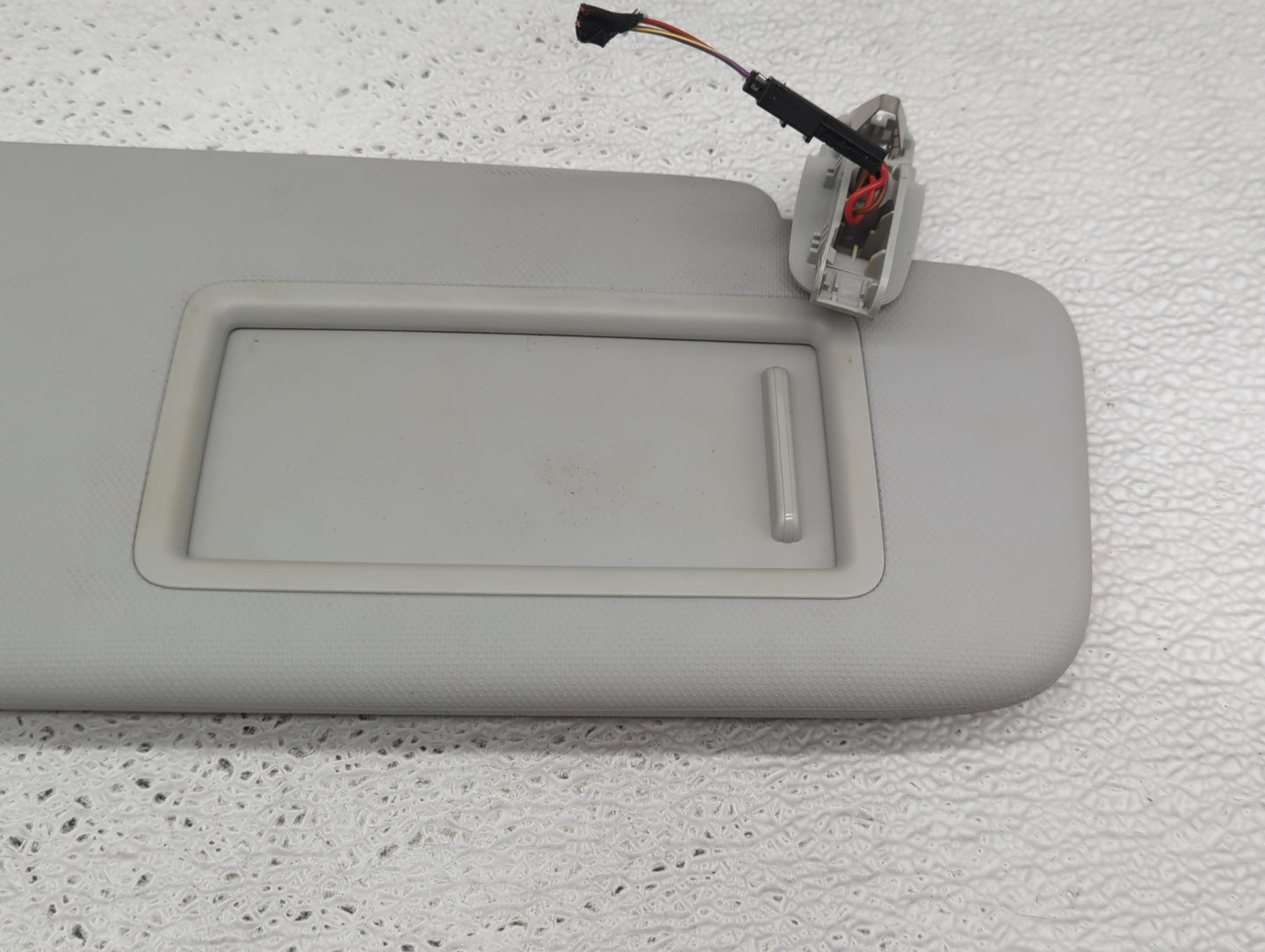 2015-2018 Audi A3 Sun Visor Shade Replacement Passenger Right Mirror Fits Fits 2015 2016 2017 2018 OEM Used Auto Parts - Oem