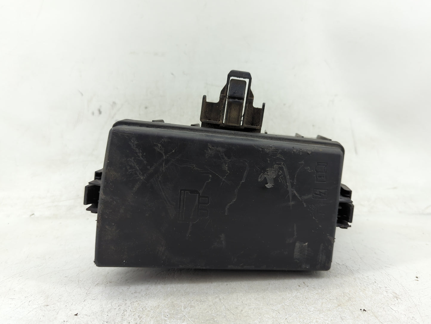 2015-2018 Audi A3 Fusebox Fuse Box Panel Relay Module P/N:6351-2835 6351-2832 Fits Fits 2015 2016 2017 2018 2019 2020 2021 O