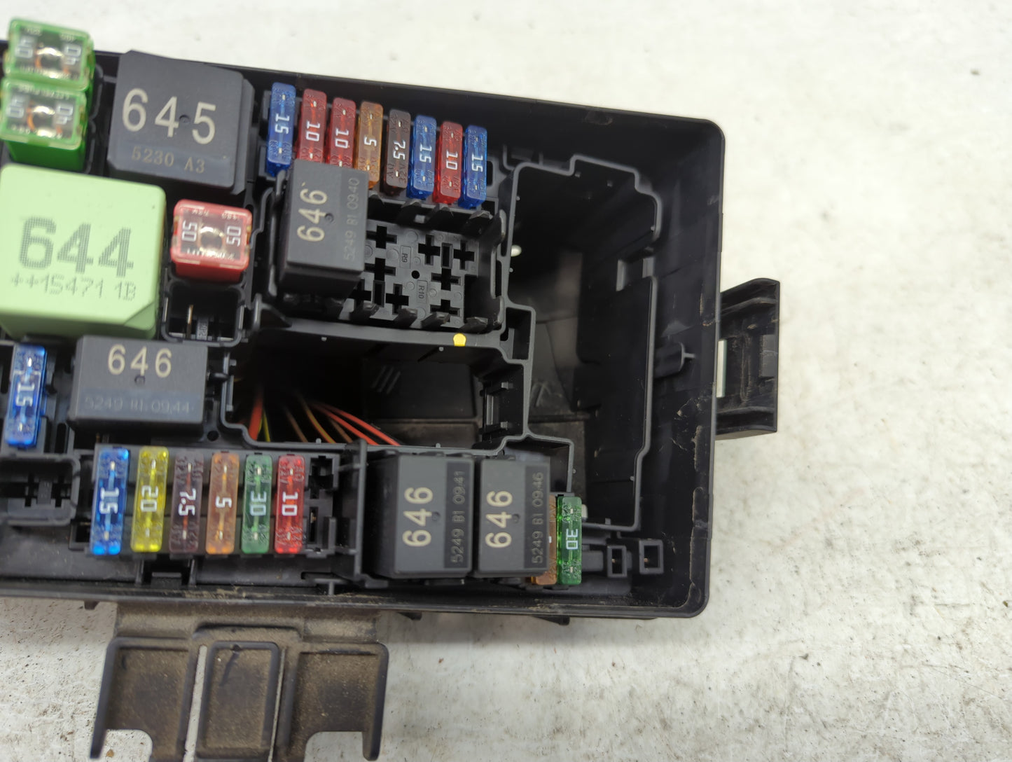 2015-2018 Audi A3 Fusebox Fuse Box Panel Relay Module P/N:6351-2386 5Q0 937 132 A Fits Fits 2015 2016 2017 2018 2019 2020 20